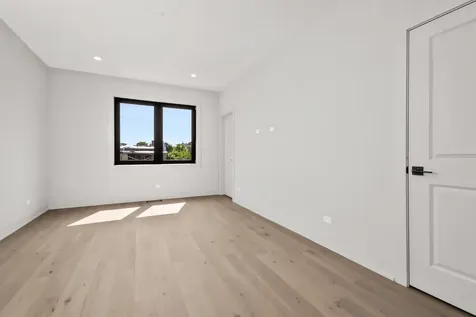 6637 South Evans Avenue Chicago IL 60637