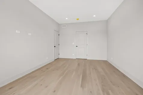 6637 South Evans Avenue Chicago IL 60637