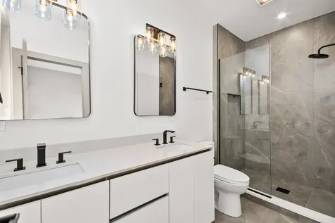 6637 South Evans Avenue Chicago IL 60637