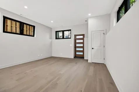 6637 South Evans Avenue Chicago IL 60637