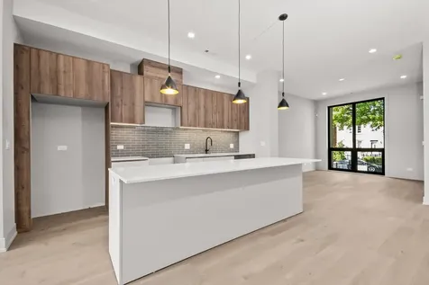 6637 South Evans Avenue Chicago IL 60637