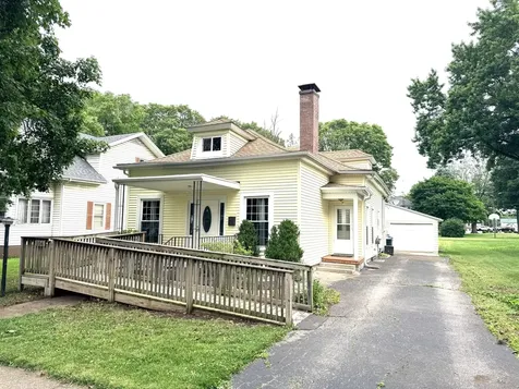 104 Gilbert Street Rossville IL 60963
