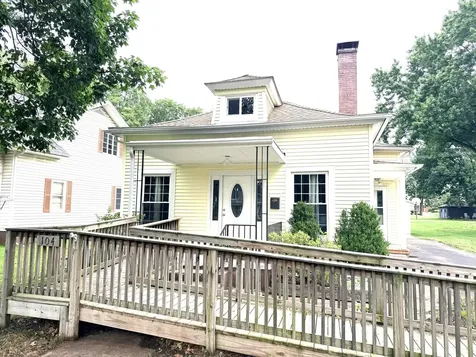 104 Gilbert Street Rossville IL 60963