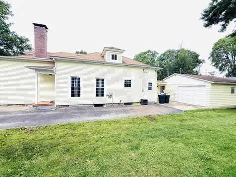 104 Gilbert Street Rossville IL 60963