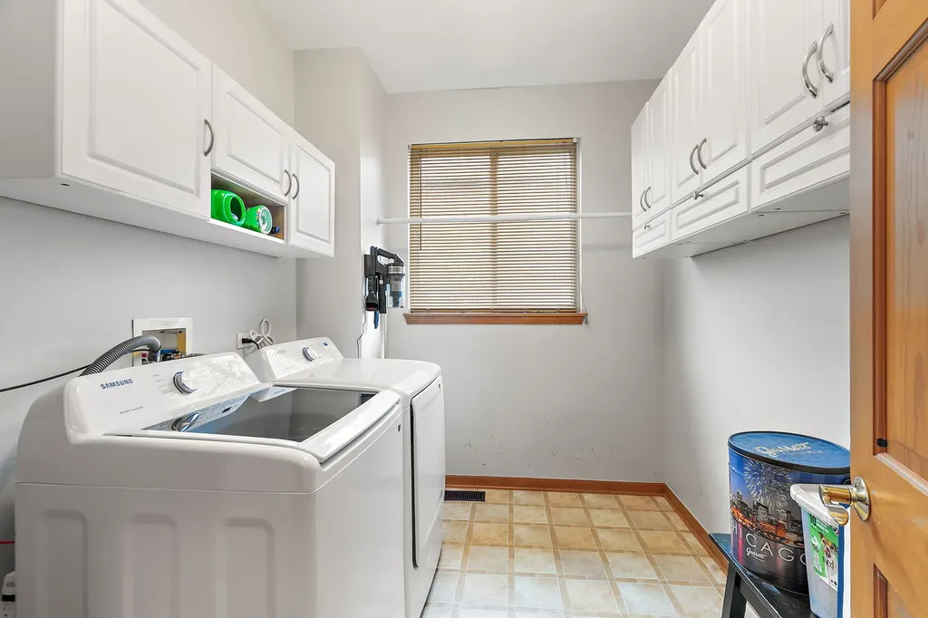 10338 Ashley Street Huntley IL 60142