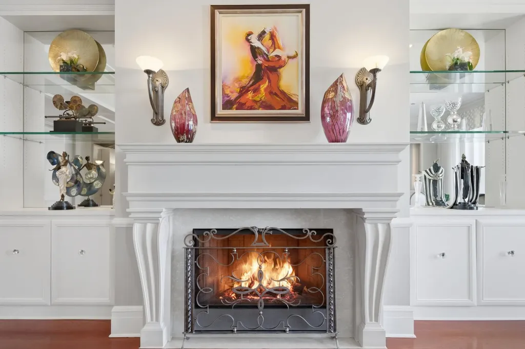 159 East Walton Place Chicago IL 60611