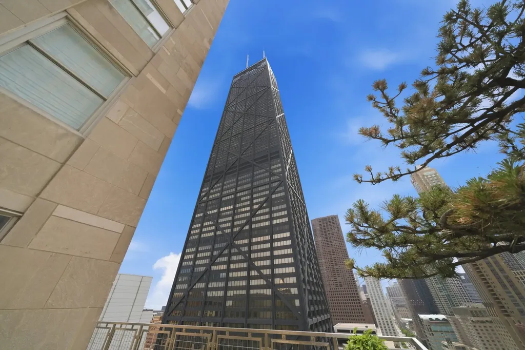 159 East Walton Place Chicago IL 60611