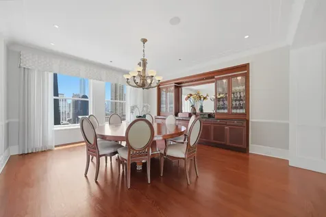 159 East Walton Place Chicago IL 60611