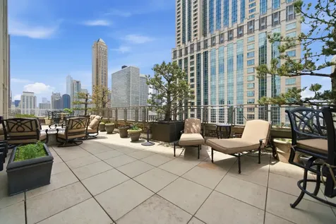 159 East Walton Place Chicago IL 60611