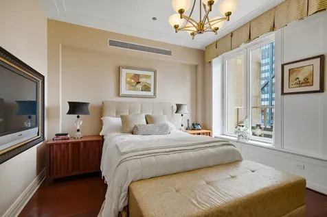 159 East Walton Place Chicago IL 60611