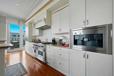 159 East Walton Place Chicago IL 60611