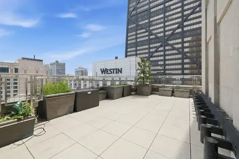 159 East Walton Place Chicago IL 60611