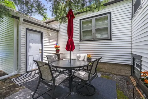 6918 Parkside Avenue Countryside IL 60525