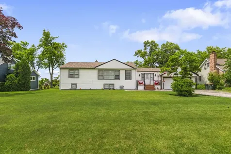 6918 Parkside Avenue Countryside IL 60525