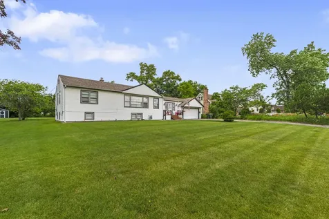 6918 Parkside Avenue Countryside IL 60525
