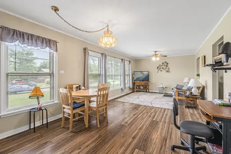 6918 Parkside Avenue Countryside IL 60525