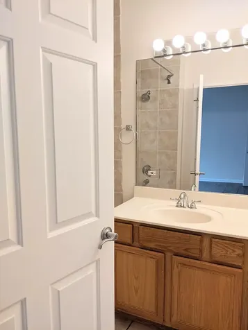 807 West 14th Place Chicago IL 60608