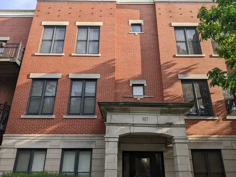 807 West 14th Place Chicago IL 60608