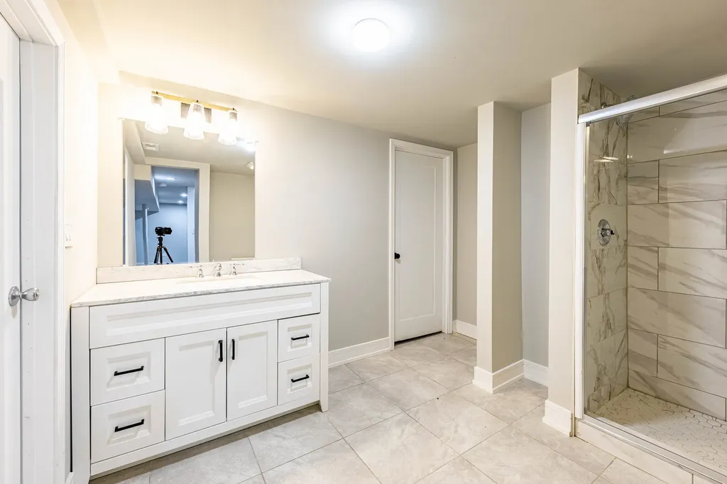 6119 West 55th Street Chicago IL 60638