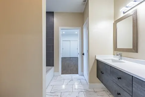 6119 West 55th Street Chicago IL 60638