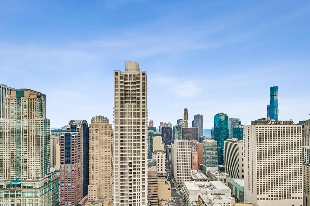 10 East Ontario Street Chicago IL 60611