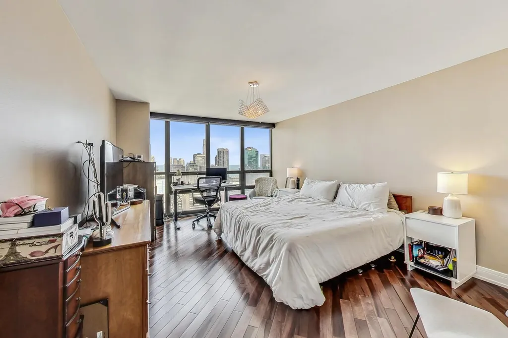 10 East Ontario Street Chicago IL 60611