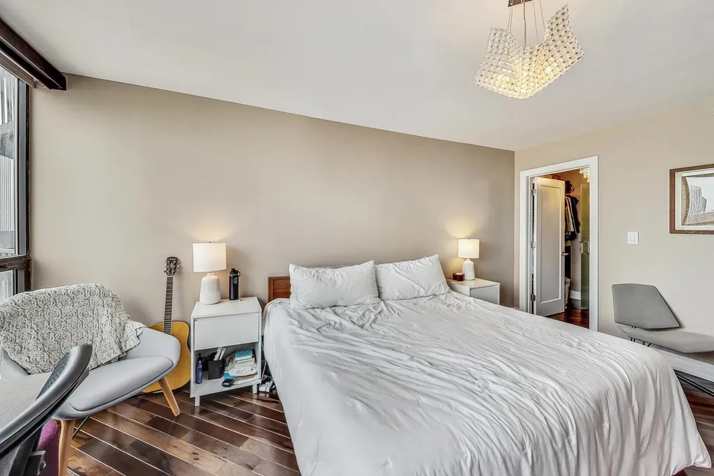 10 East Ontario Street Chicago IL 60611