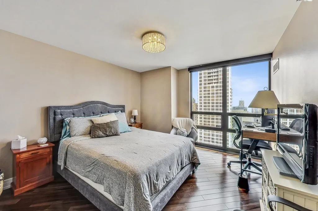 10 East Ontario Street Chicago IL 60611
