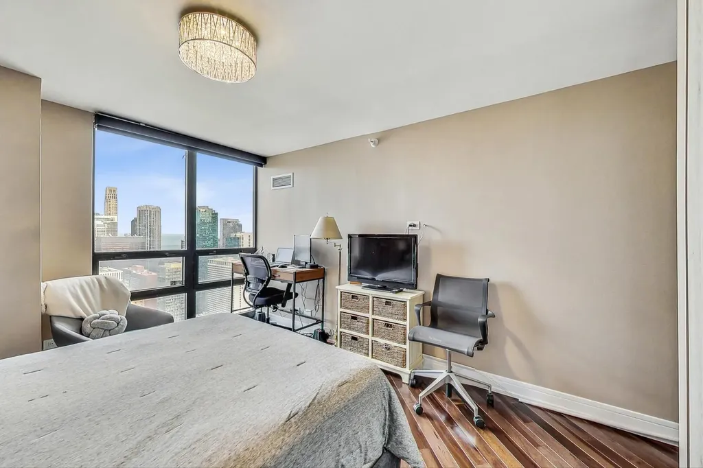 10 East Ontario Street Chicago IL 60611