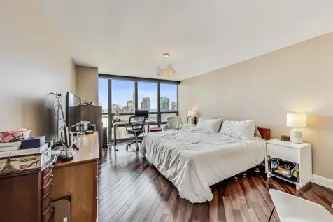 10 East Ontario Street Chicago IL 60611