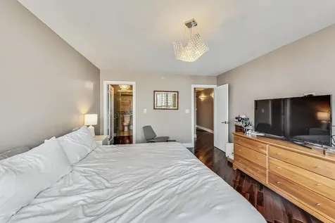 10 East Ontario Street Chicago IL 60611