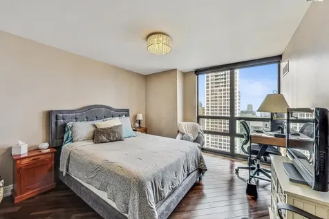 10 East Ontario Street Chicago IL 60611