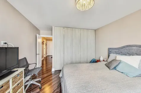 10 East Ontario Street Chicago IL 60611