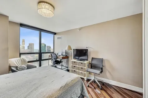 10 East Ontario Street Chicago IL 60611