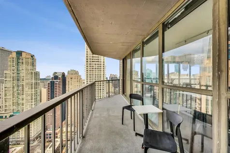 10 East Ontario Street Chicago IL 60611