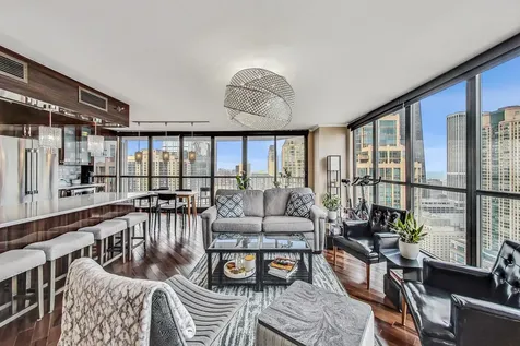 10 East Ontario Street Chicago IL 60611