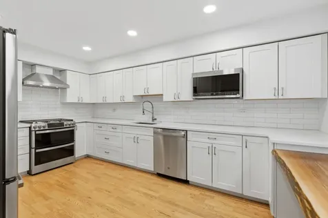 1310 Maple Avenue Evanston IL 60201