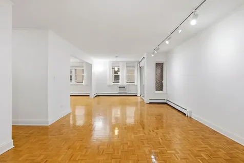 1310 Maple Avenue Evanston IL 60201