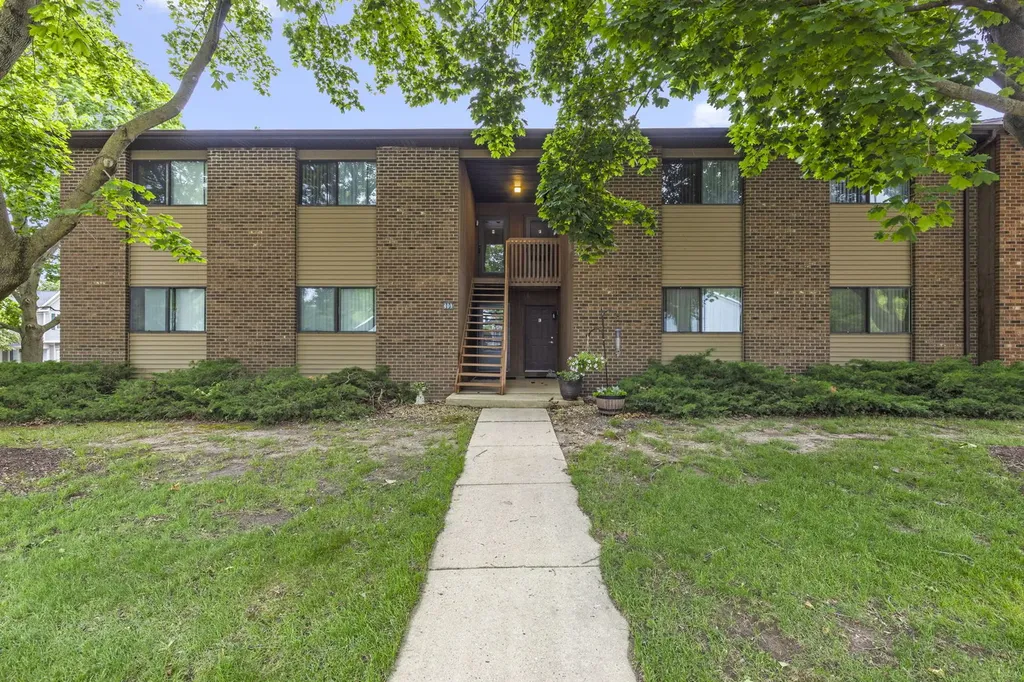 401 Concord Avenue South Elgin IL 60177