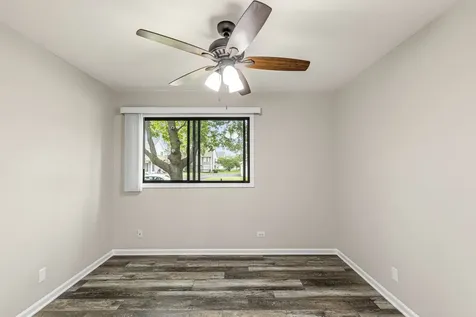 401 Concord Avenue South Elgin IL 60177