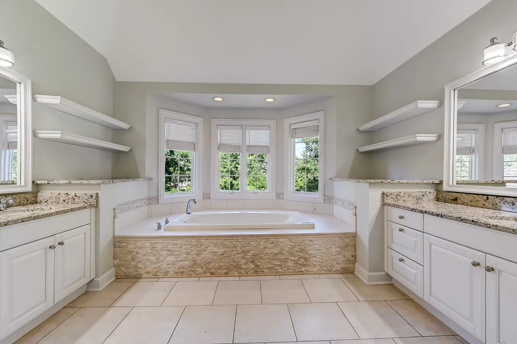 5705 South Elm Street Hinsdale IL 60521