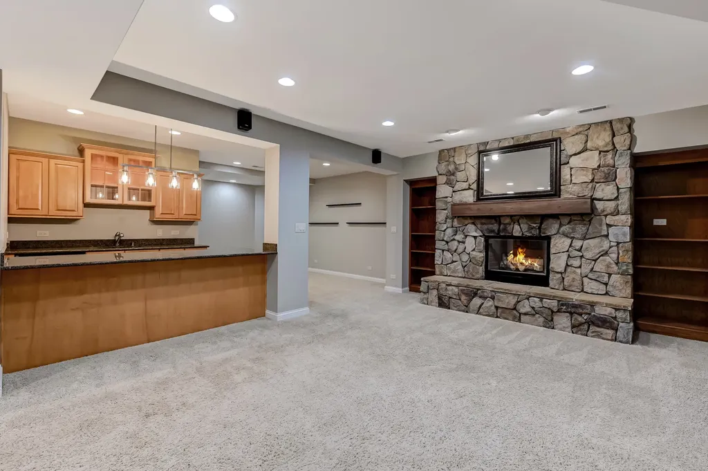 5705 South Elm Street Hinsdale IL 60521