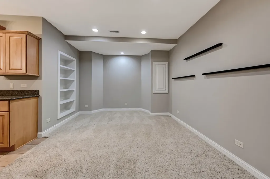 5705 South Elm Street Hinsdale IL 60521