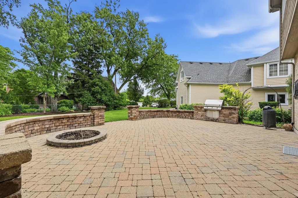 5705 South Elm Street Hinsdale IL 60521