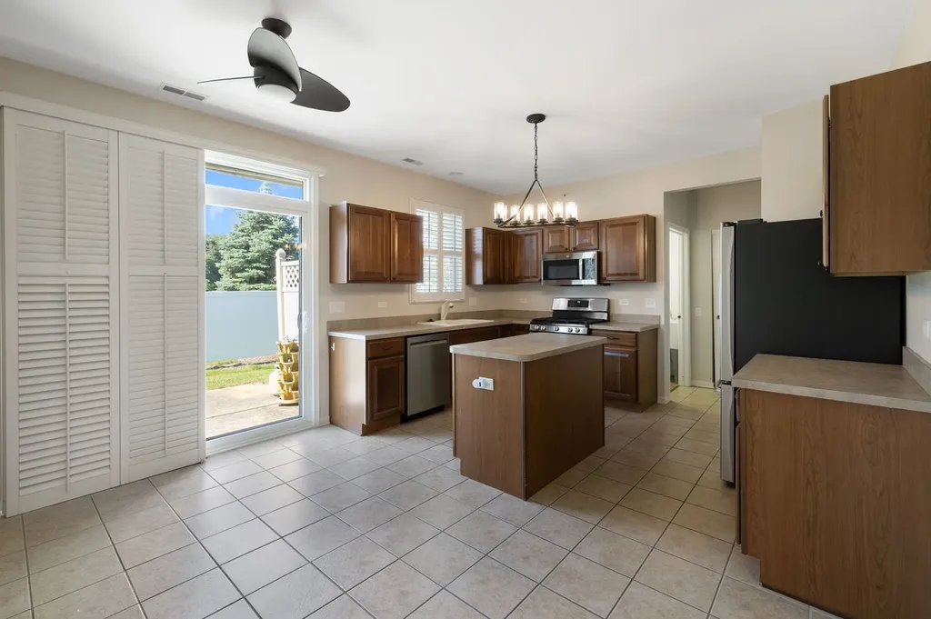 13597 Hemlock Road Huntley IL 60142