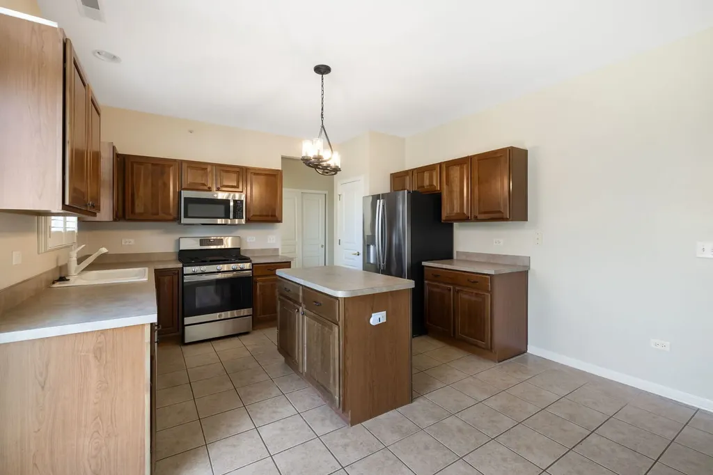 13597 Hemlock Road Huntley IL 60142