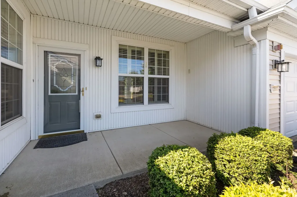 13597 Hemlock Road Huntley IL 60142