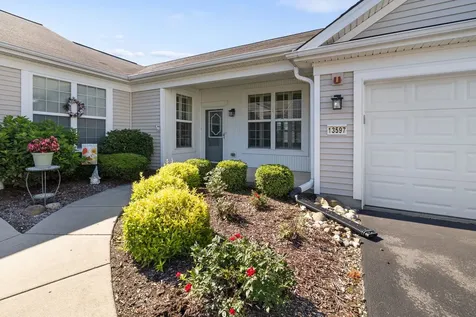 13597 Hemlock Road Huntley IL 60142