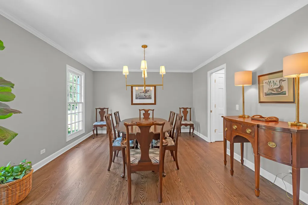 991 Huntleigh Drive Naperville IL 60540