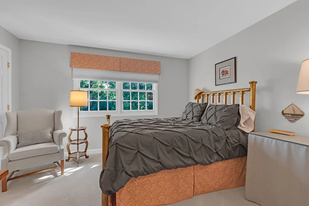 991 Huntleigh Drive Naperville IL 60540
